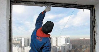 Демонтаж остекления балкона в Лабинске - цена от 562 руб. - Сварной-Лбк