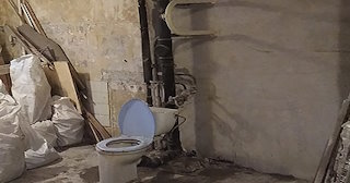 Демонтаж сантехкабины в панельном доме - цена от 1022 рублей | Сварной-Лбк